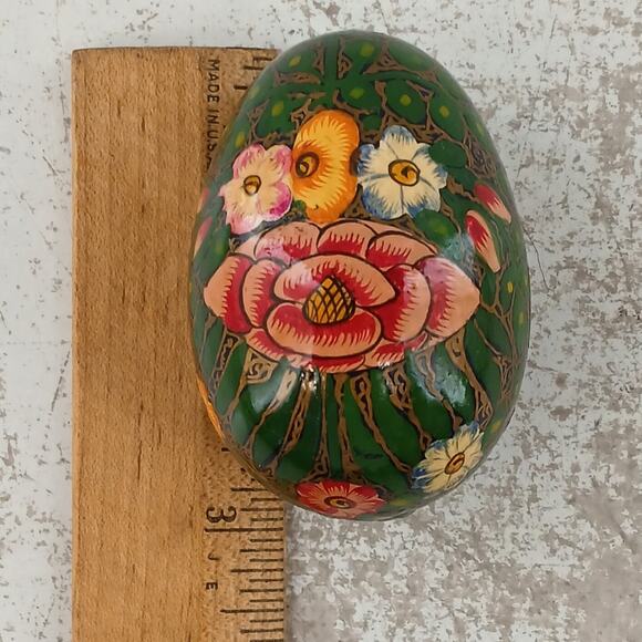 VTG Hand-Painted Decorative Wooden Eggs Floral Decorative Lot of 4 w/ 2 Stands - Picture 6 of 16